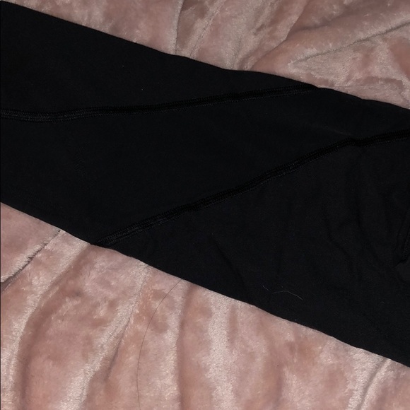 🖤 VS mesh and cutout detailed leggings - Picture 3 of 4